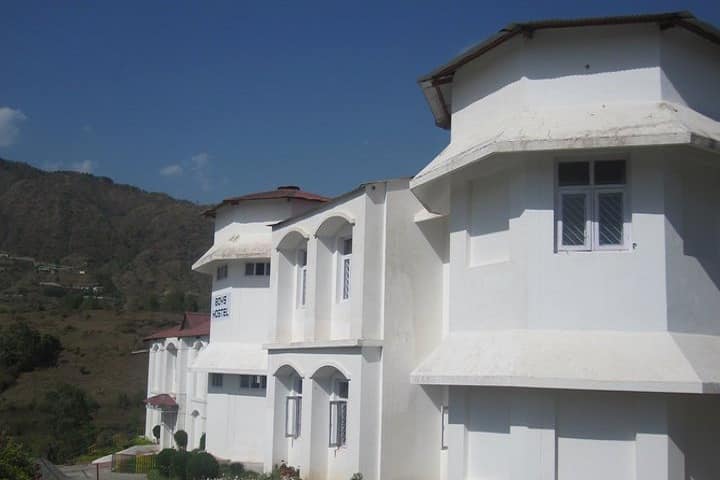 Templeton Academy International-Campus-View