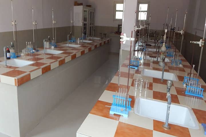The Royal College-Chemistry Lab