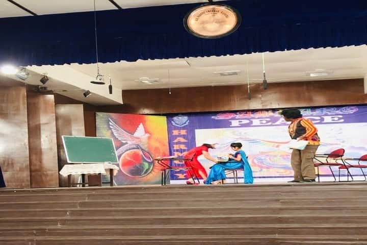 WoodBridge School-Drama