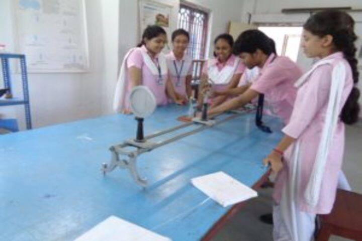 Arambagh Vivekananda Academy-Physics Lab