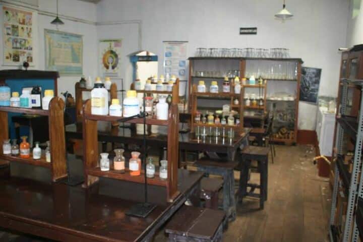 Army Public School-Chemistry Lab