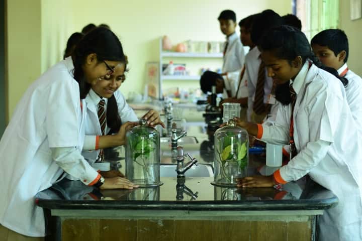 Explore International School-Chemistry Lab