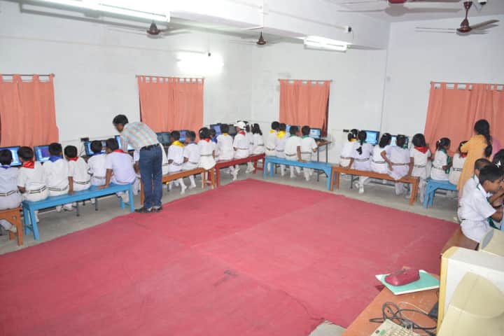 Kashinath Lahiri Public School-IT-Lab