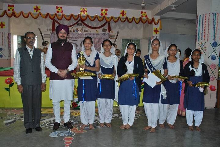 Khalsa Model Senior Secondary School-Prize Distribution