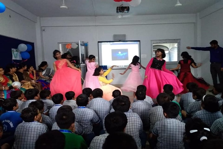 Krishnagar Public School-Group Dance