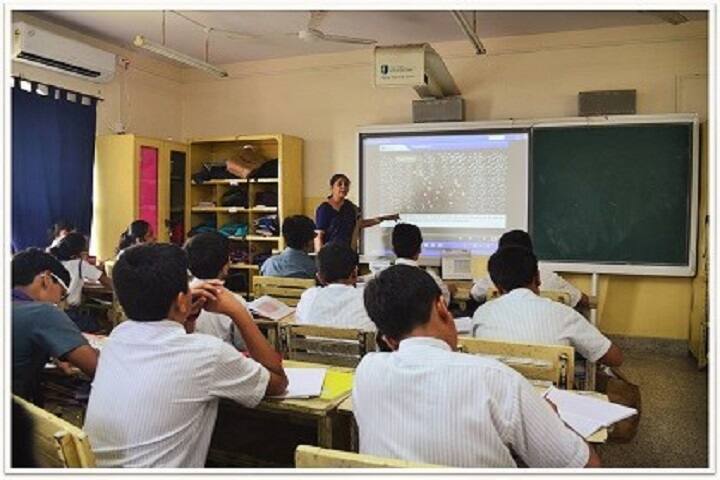 Lakshmipat Singhania Academy-Smart Class