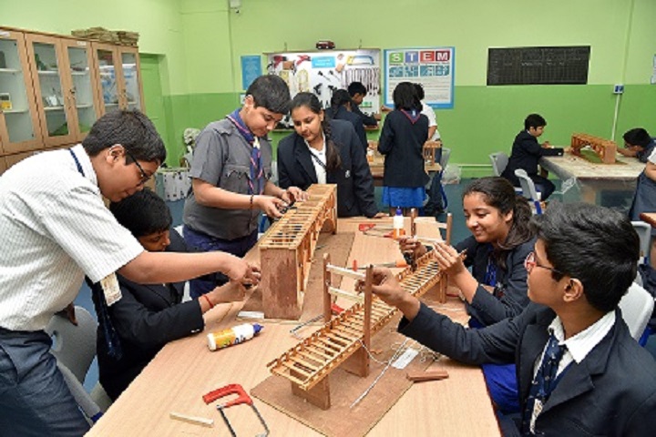 Lakshmipat Singhania Academy-Tinkering Lab