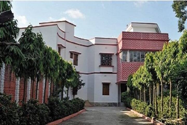 Sudhir Memorial Institute-Hostel
