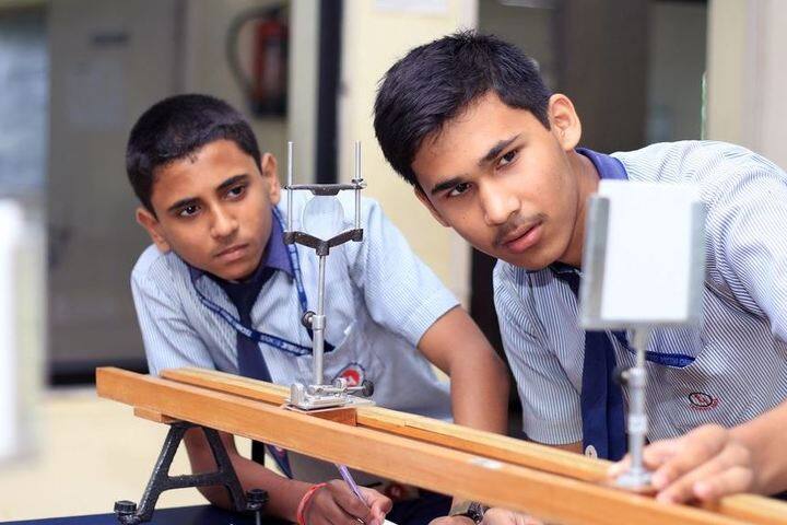 Techno India Group Public School-Physics Lab
