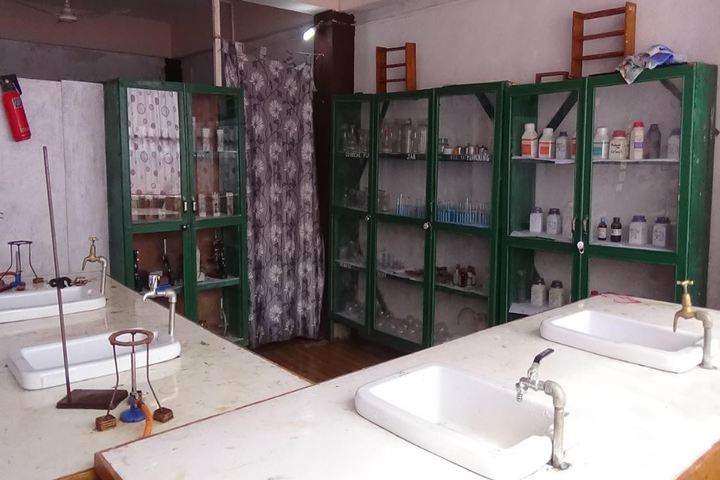 Vidya Jyoti Academy-Chemistry Lab