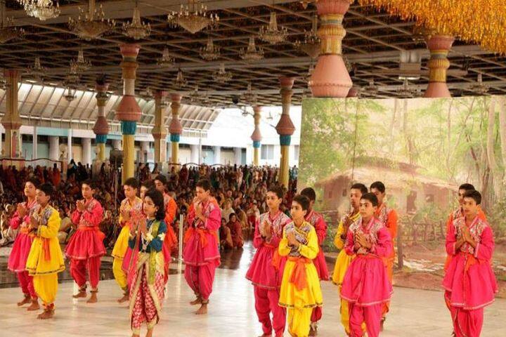 Sri Sathya Sai Gurukulam English Medium School-Dance