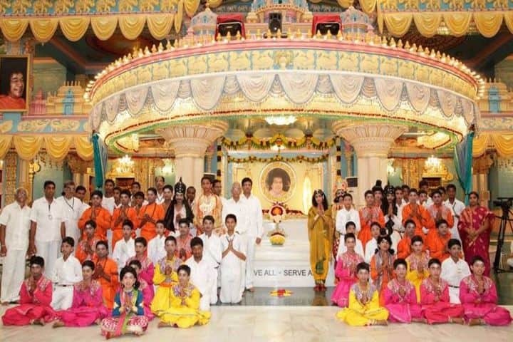 Sri Sathya Sai Gurukulam English Medium School-Group Photo