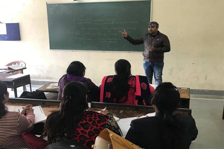 DAV Public School-Clasroom