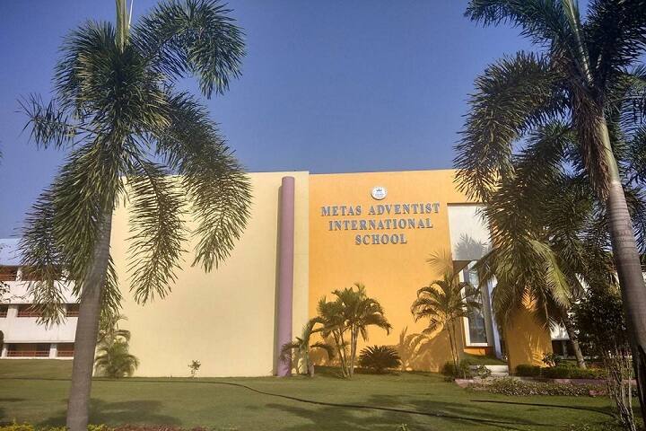 Seventh Day Adventist High School-Campus-View front