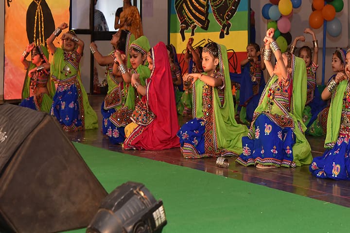 Lalji Mehrotra Lions School-Events dance