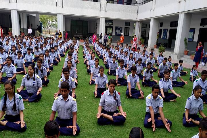 Lalji Mehrotra Lions School-Others yoga
