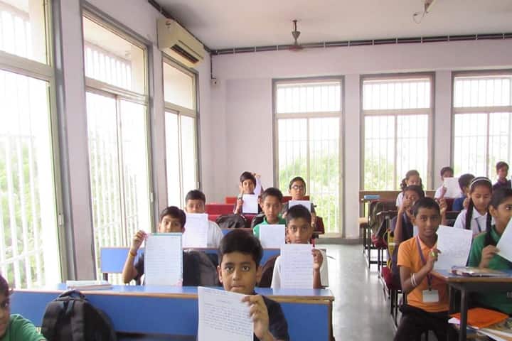 Madhav International School-Classroom