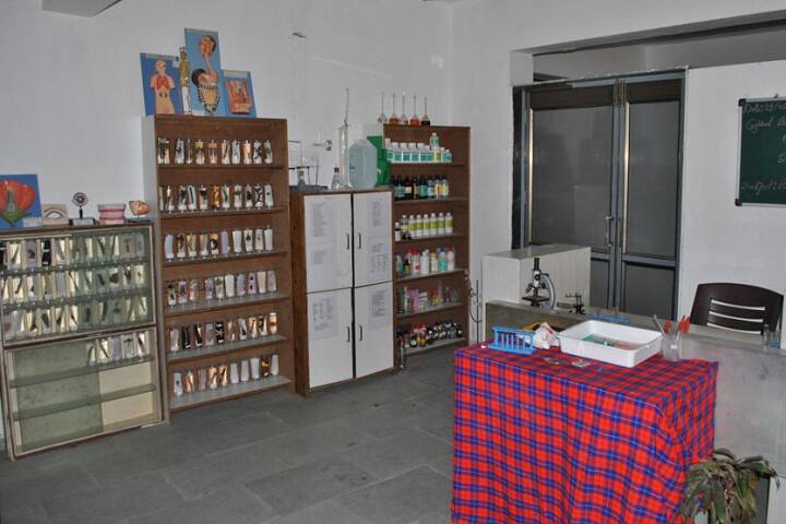 Mother Teresa World School-Laboratory