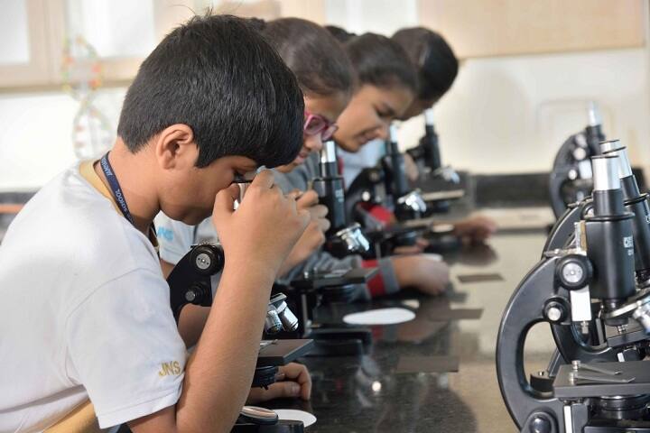 Jamnabai Narsee School-Biology Laboratory