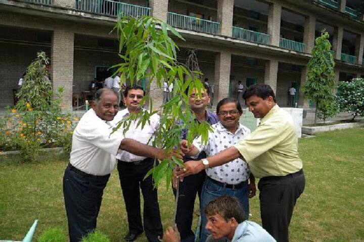 St Thomas Higher Secondary School-Plantation