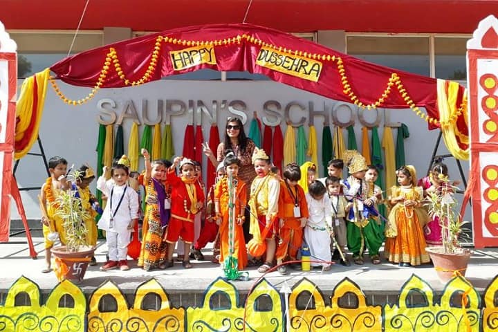 SaupinS School-Events celebration