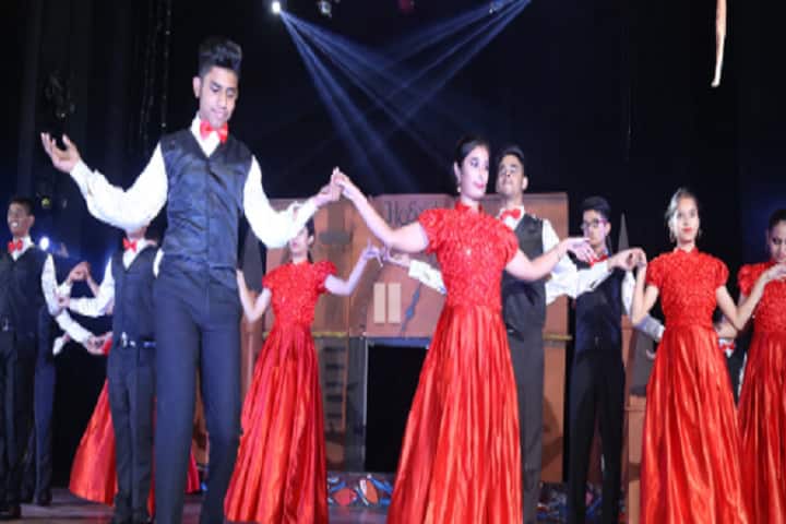 SaupinS School-Events dance