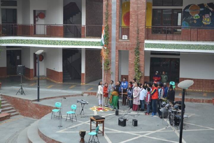 Shikshantar Senior Secondary School-Events republic day
