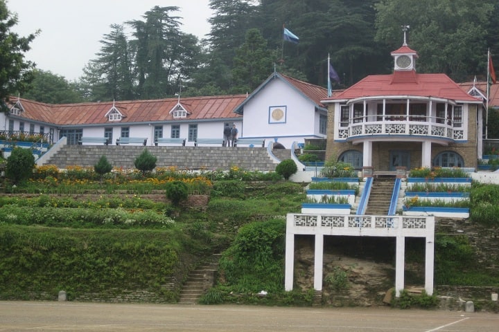 Bishop Cotton School-Campus-View entrance