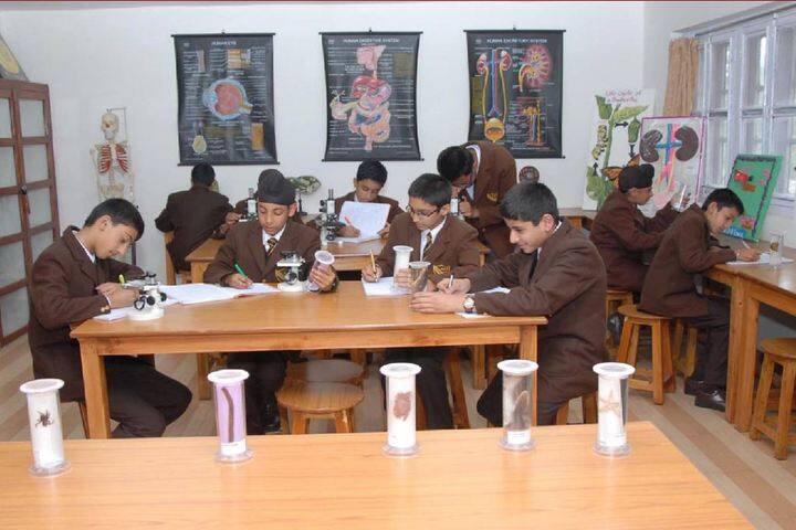 Auckland House School For Boys-Biology Lab