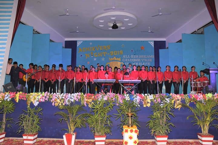De Nobili School-Group Singing