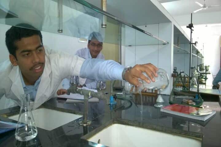 Gulmohur High School-Chemistry Lab
