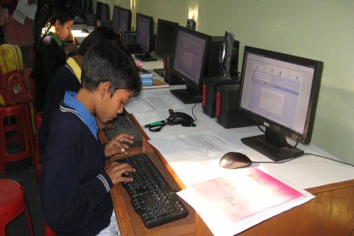 Gulmohur High School-Computer Lab