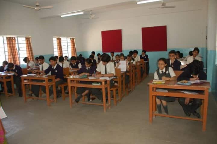 D B M S English School-Classroom