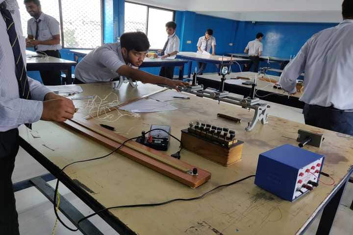 Dayanand Anglo Vedic Public School-Physics Lab