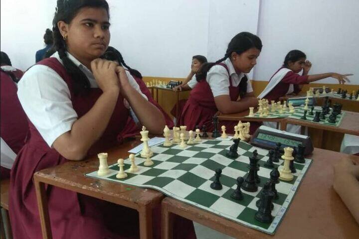 Ramakrishna Mission English School-Indoor Games