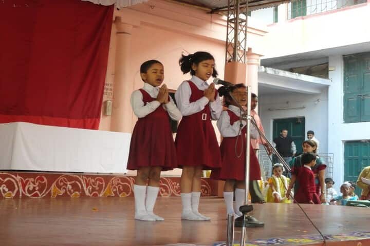 Ramakrishna Mission English School-Singing Activty