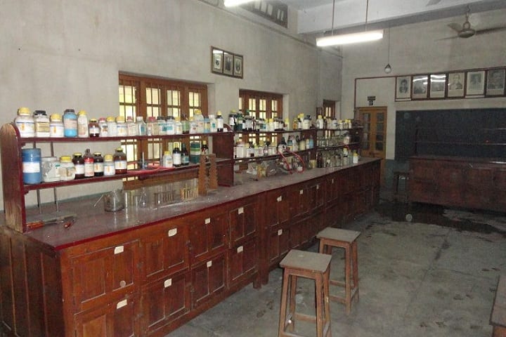Sister Nivedita English High School-Lab