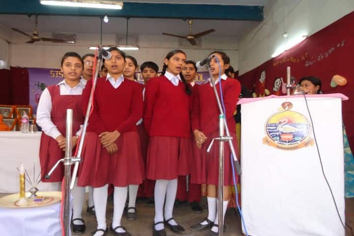 Sister Nivedita English High School-Singing Activity
