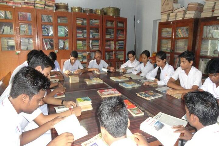 Vivekananda English High School-Library
