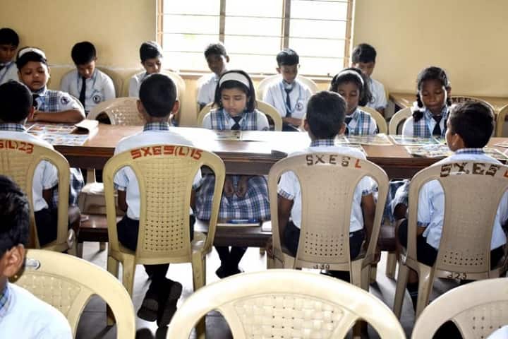 St XavierS English School-Library