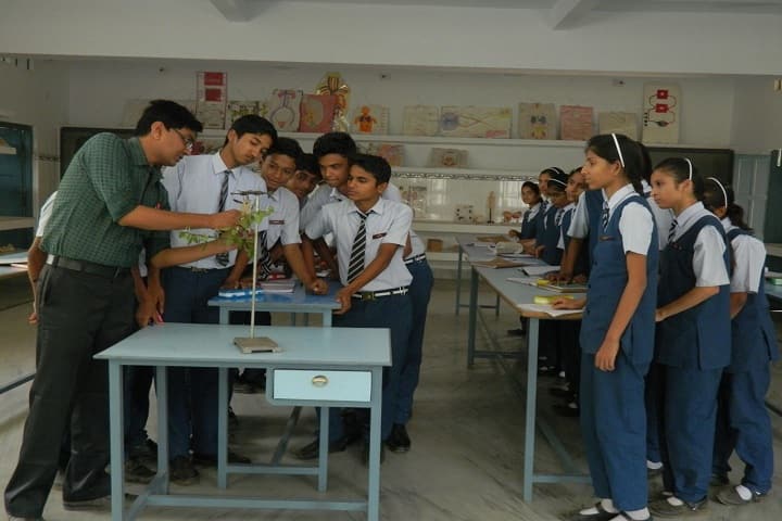 St Clares School-Laboratory