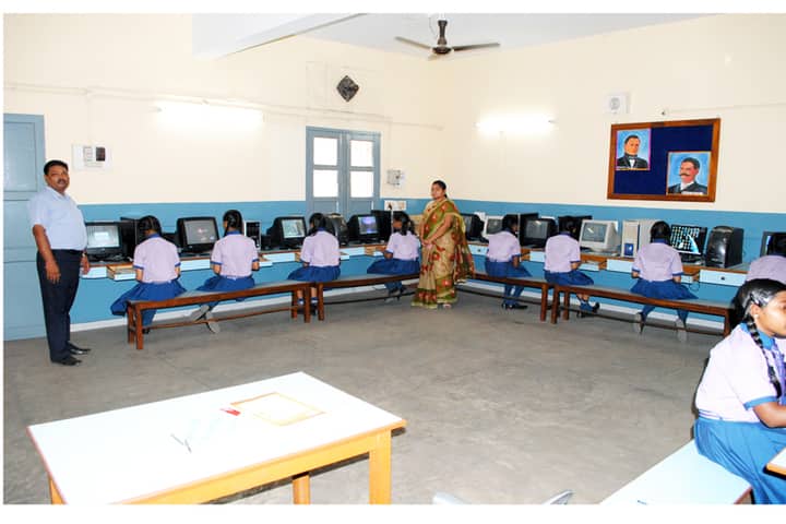 St Anns School-Computer Lab