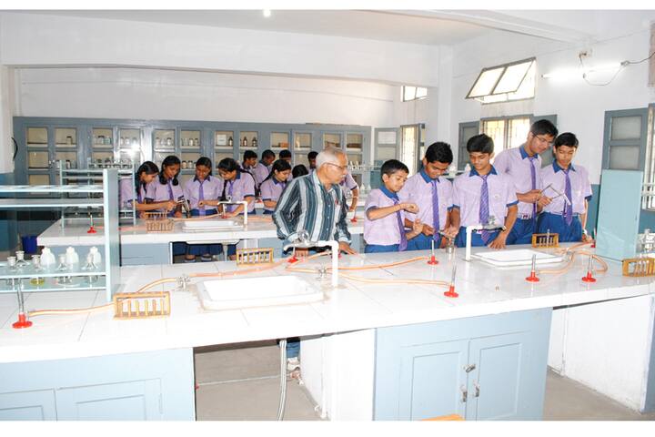 St Anns School-Physics Lab
