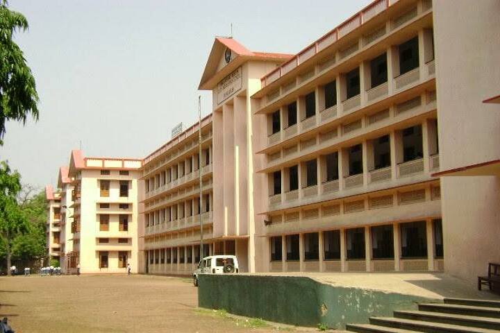 Ramakrishna Mission Lady Indrasingh English School-School Building