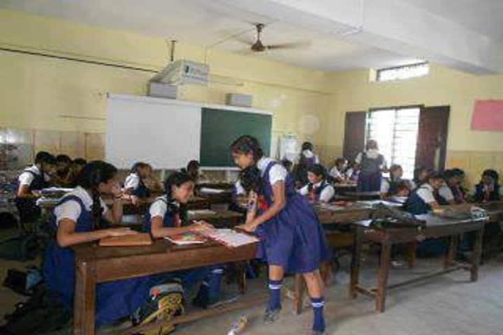 Mount Carmel Convent Anglo - Indian Girls High School-Classroom