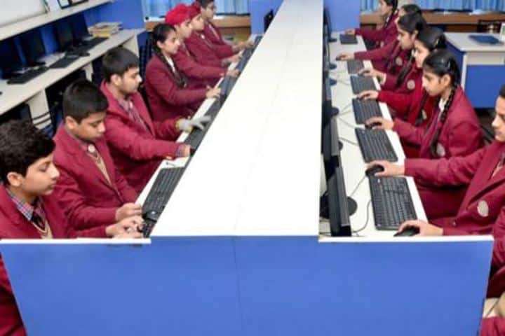 DAV Mukhyamantri Public School-Computer Lab