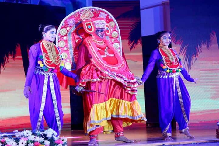 Kuriakose Elias English Medium School-Annual Day
