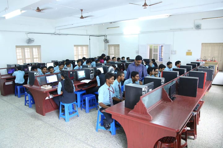 Kuriakose Elias English Medium School-Computer Lab