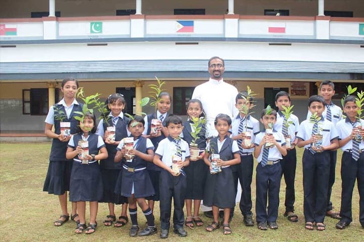 Holy Family International School-Plantation Drive