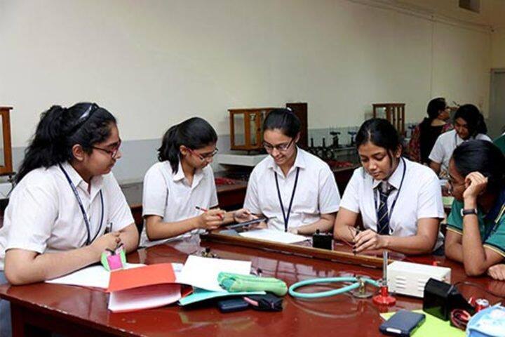 Clarence High School-Physics Lab